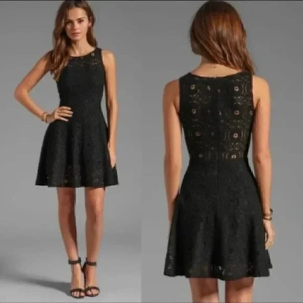 BB DAKOTA RENLEY LACE DRESS Size 0